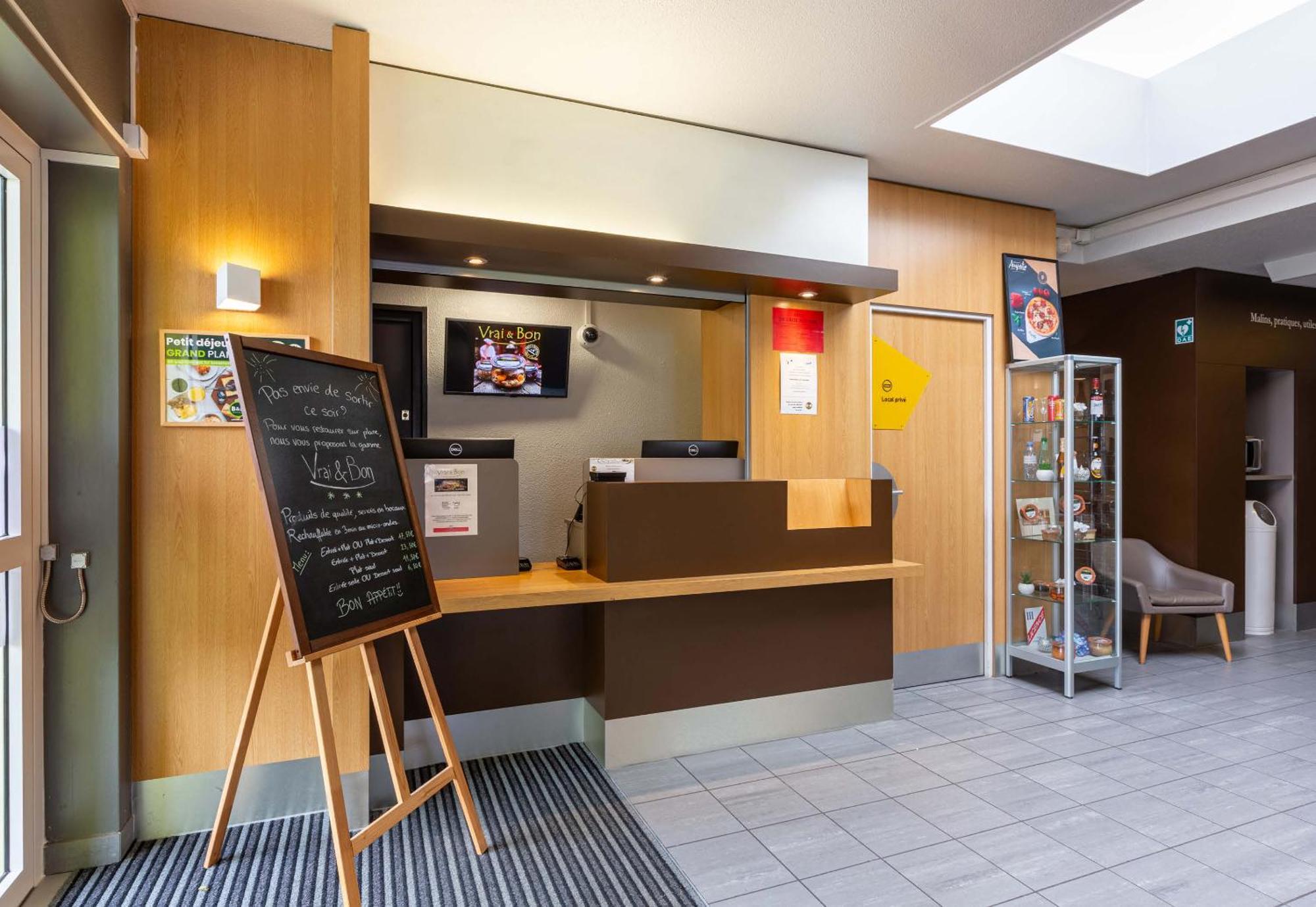 B&B Hotel Chartres Le Coudray Luaran gambar