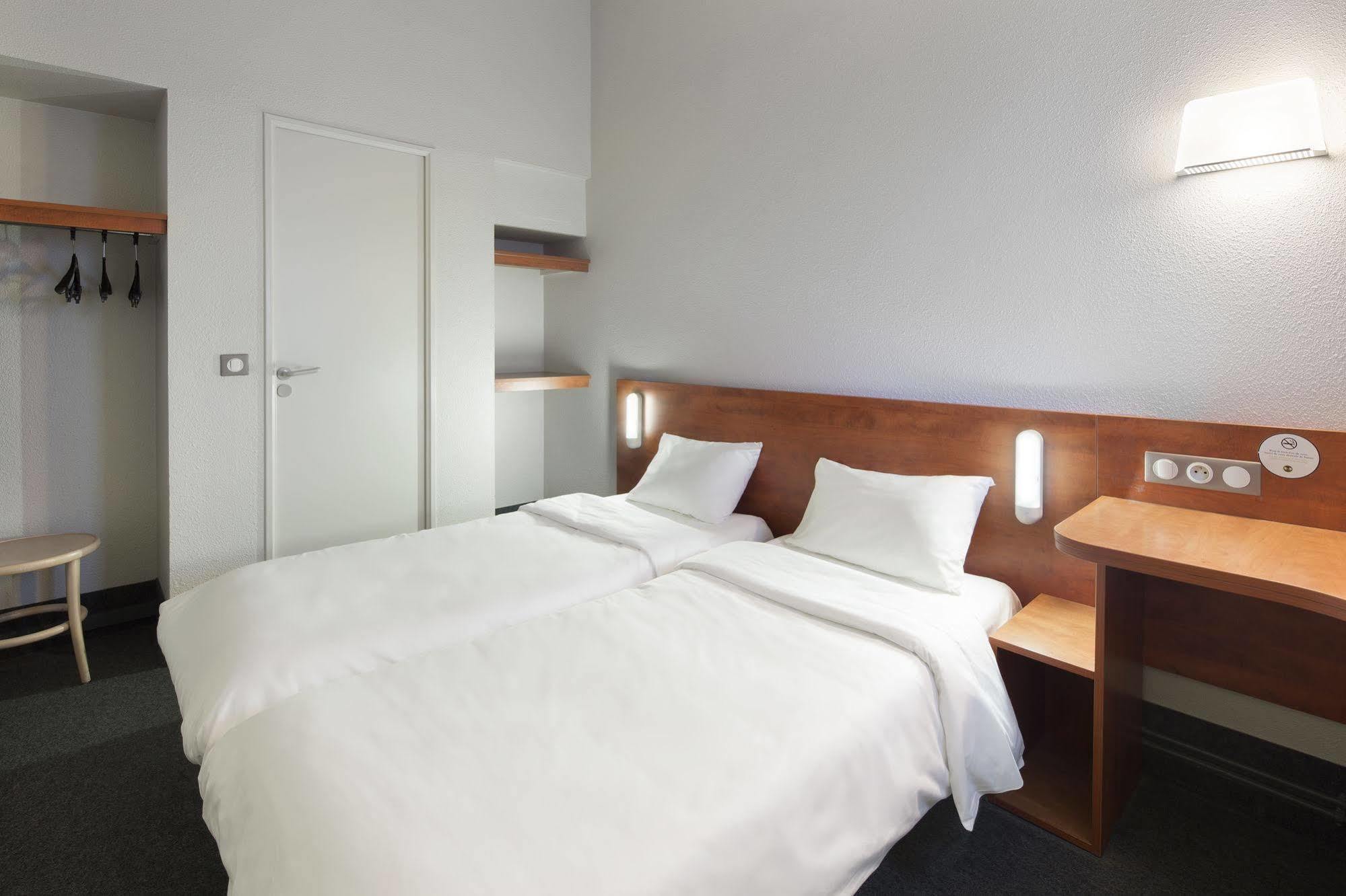 B&B Hotel Chartres Le Coudray Luaran gambar