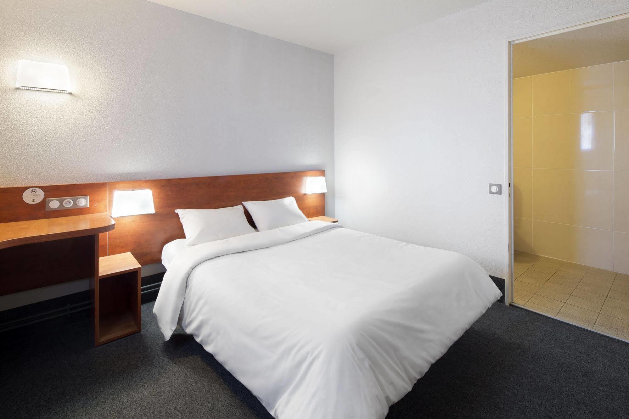 B&B Hotel Chartres Le Coudray Luaran gambar