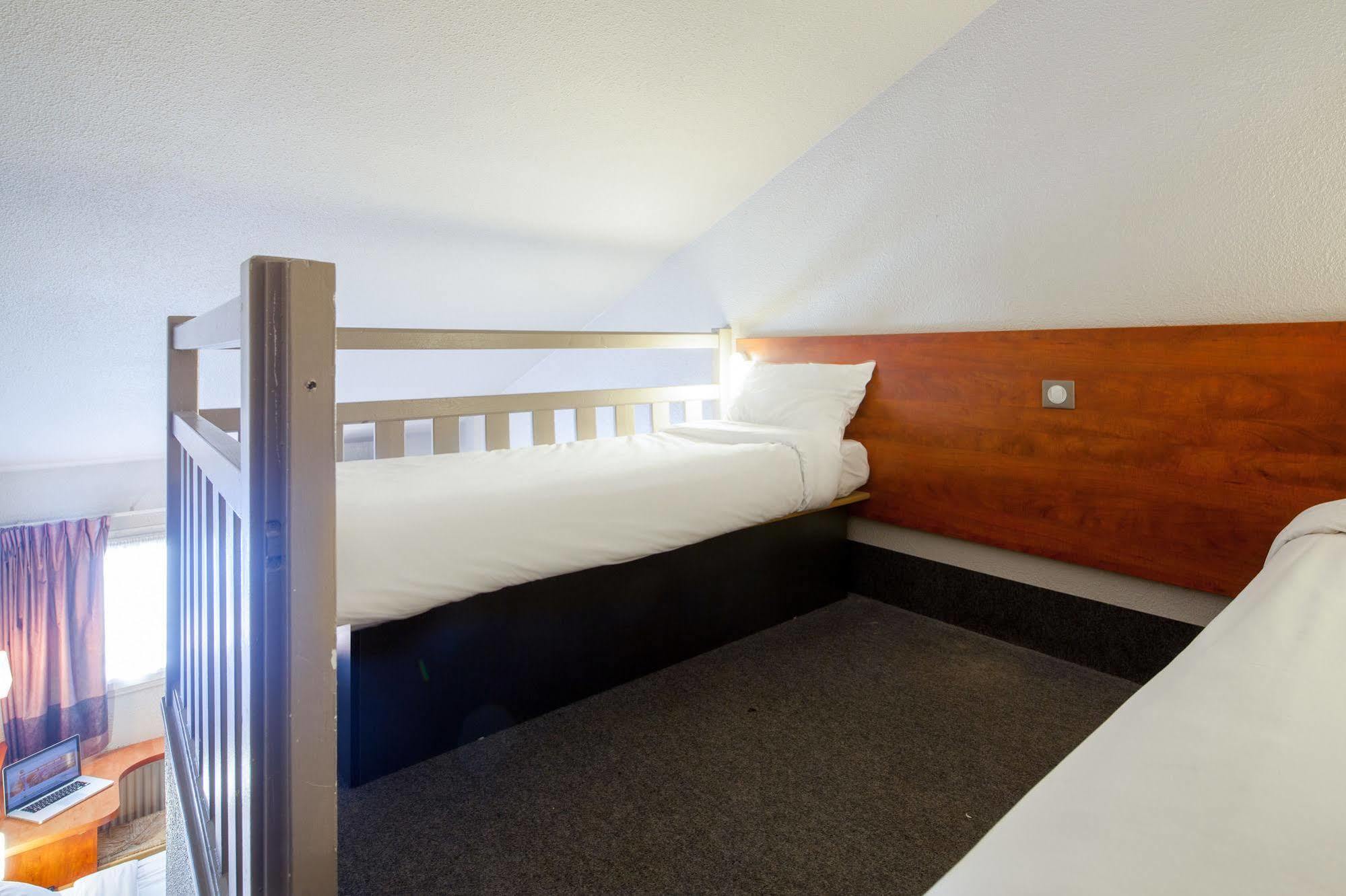 B&B Hotel Chartres Le Coudray Luaran gambar