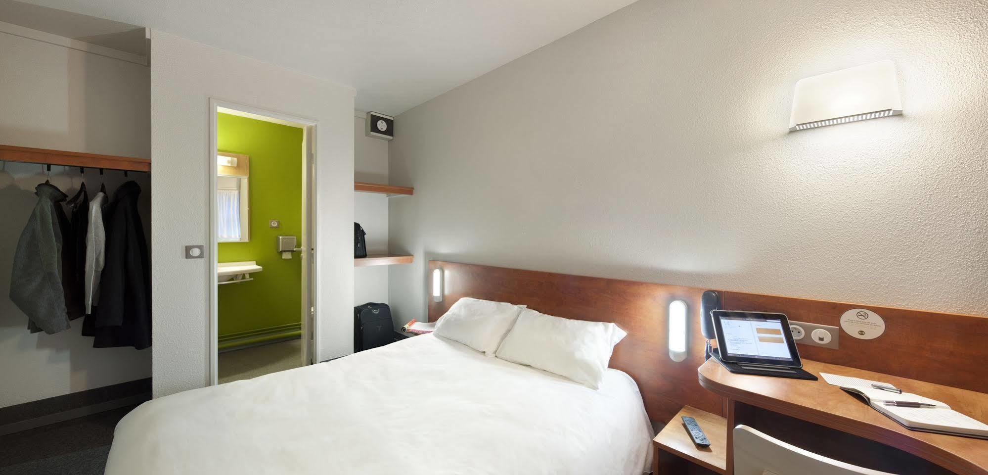 B&B Hotel Chartres Le Coudray Luaran gambar